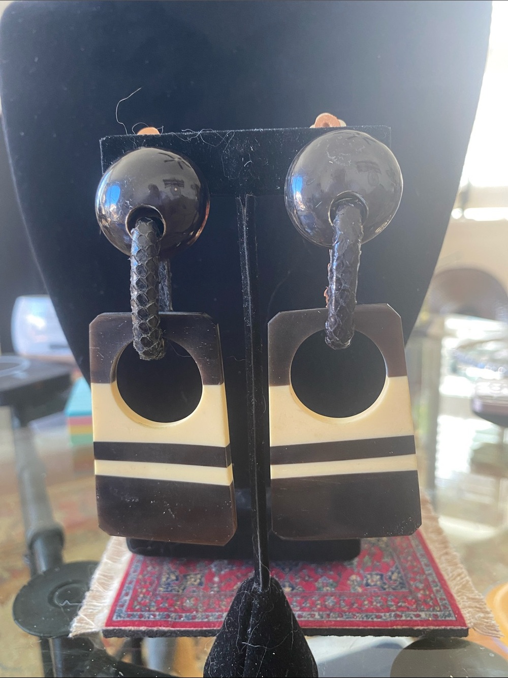 Retro Geometric Black and Cream Resin Drop Earrings